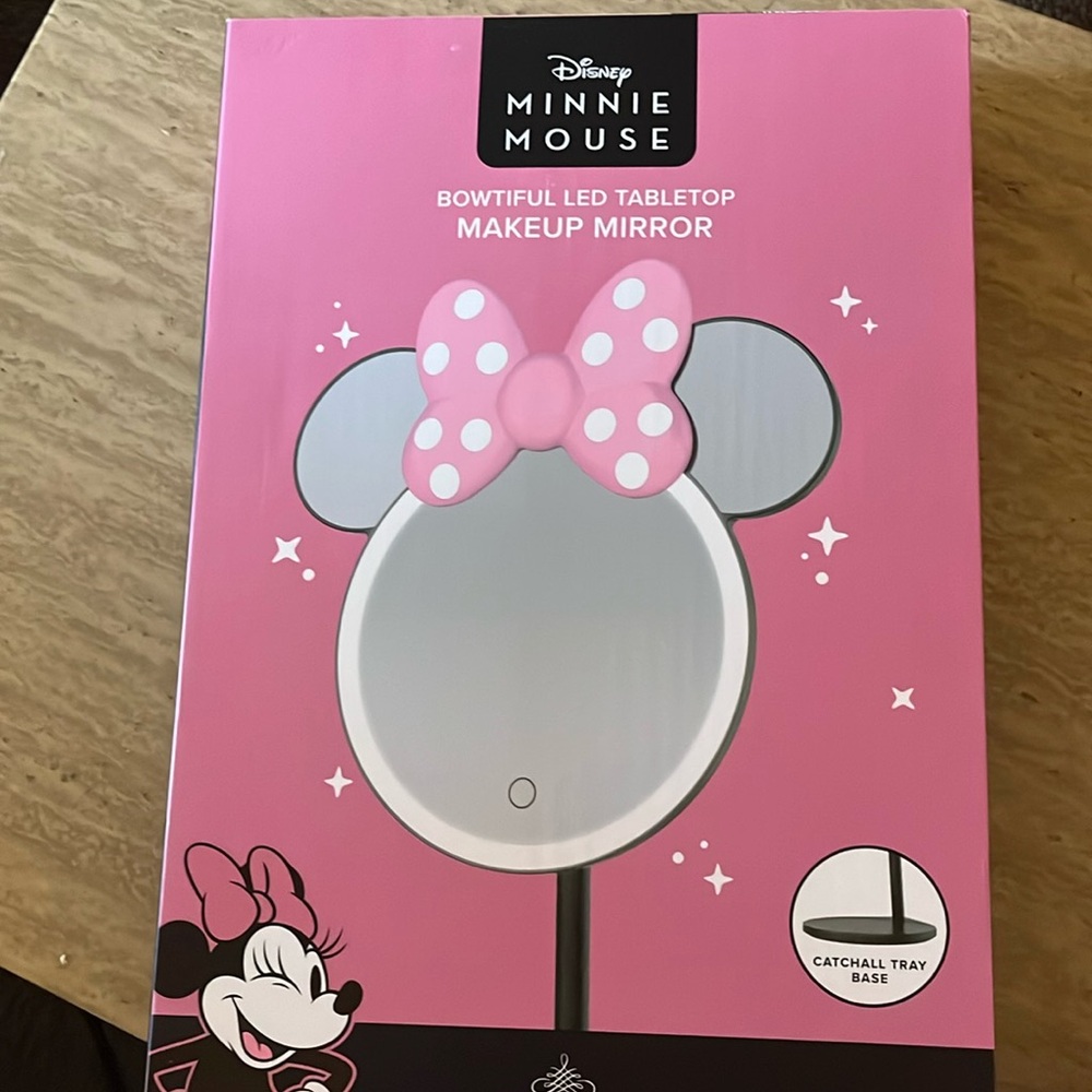 Impressions Minnie Mouse Bowtiful LED Makeup Mirror